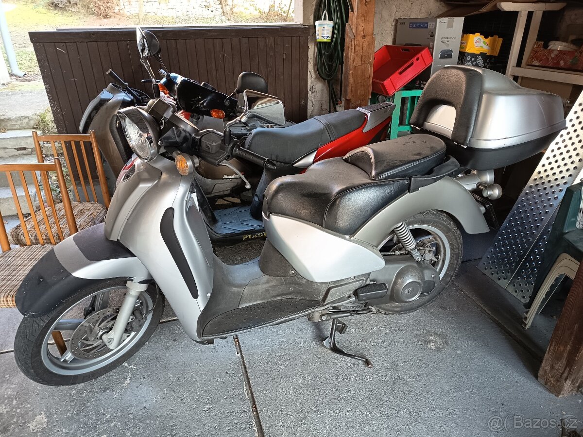 Aprilia Scarabeo 200