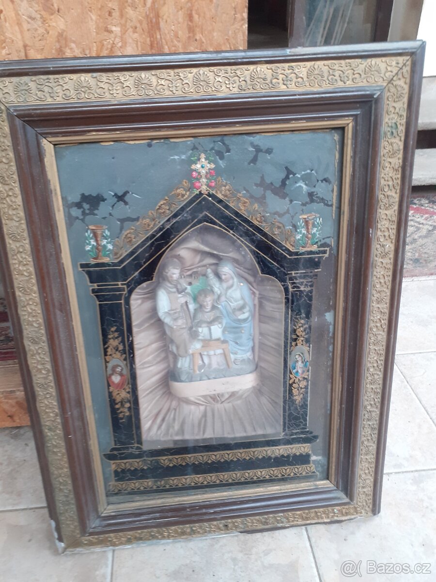 Starožitný hrací obraz, kaplička se soškou pamatnik bible