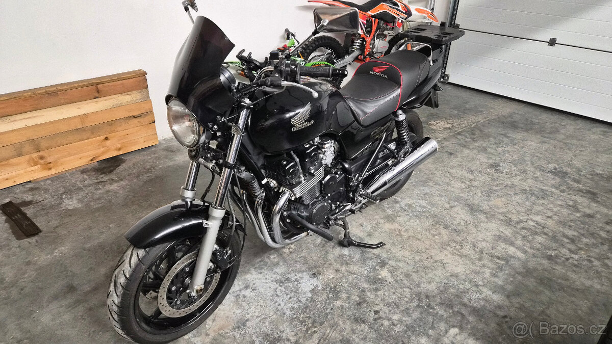 Honda CB 750 Nighthawk