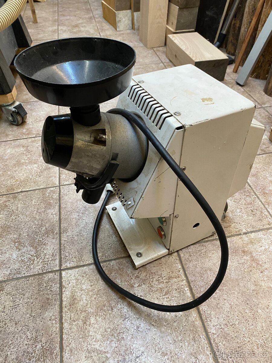 Mlínek na kafe- retro, Jednota