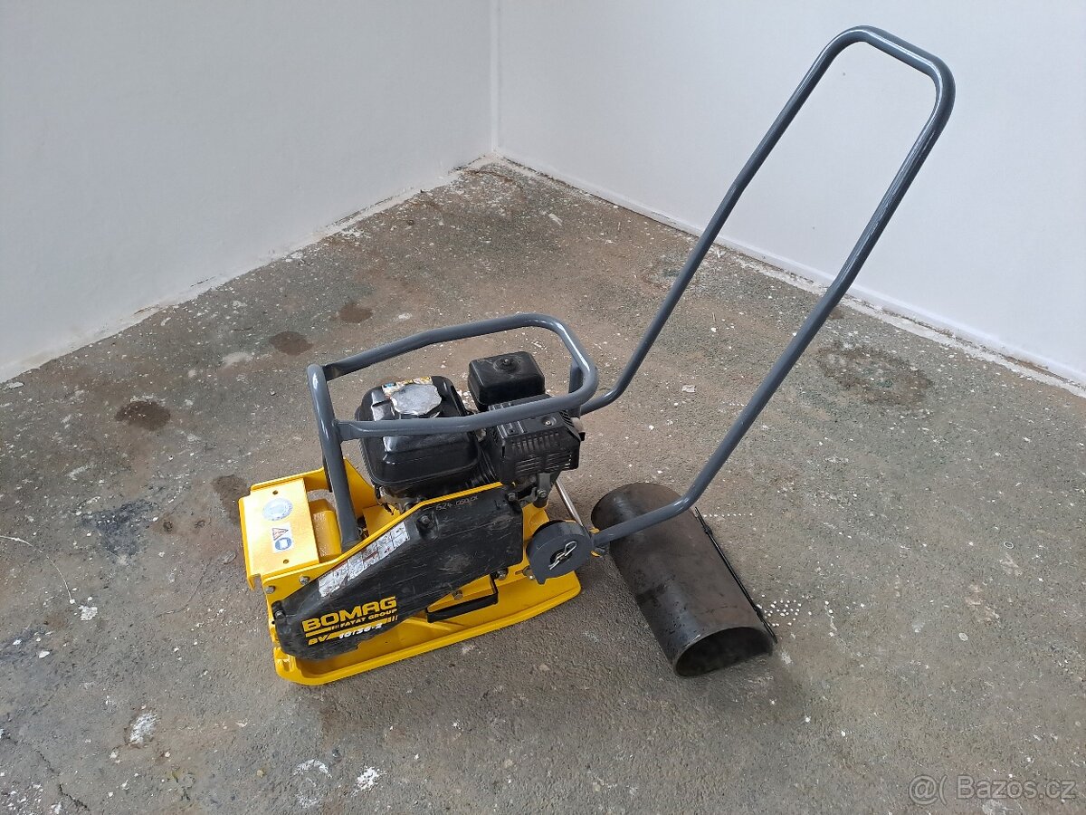 Vibrační deska Bomag BP 10/36 - 2