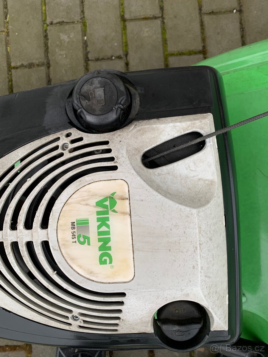 Benzinova sekacka Viking MB 545T