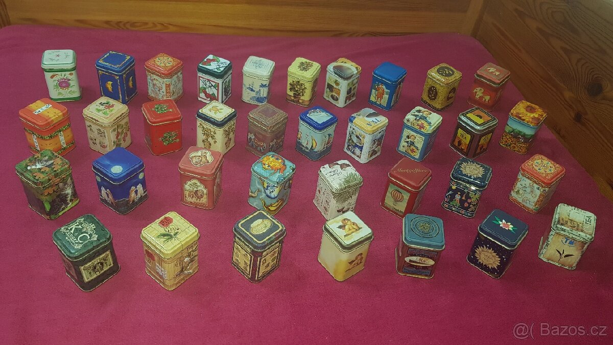 Plechové krabičky od čajů