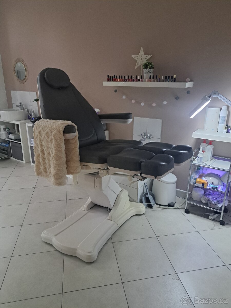 Pedikérské křeslo