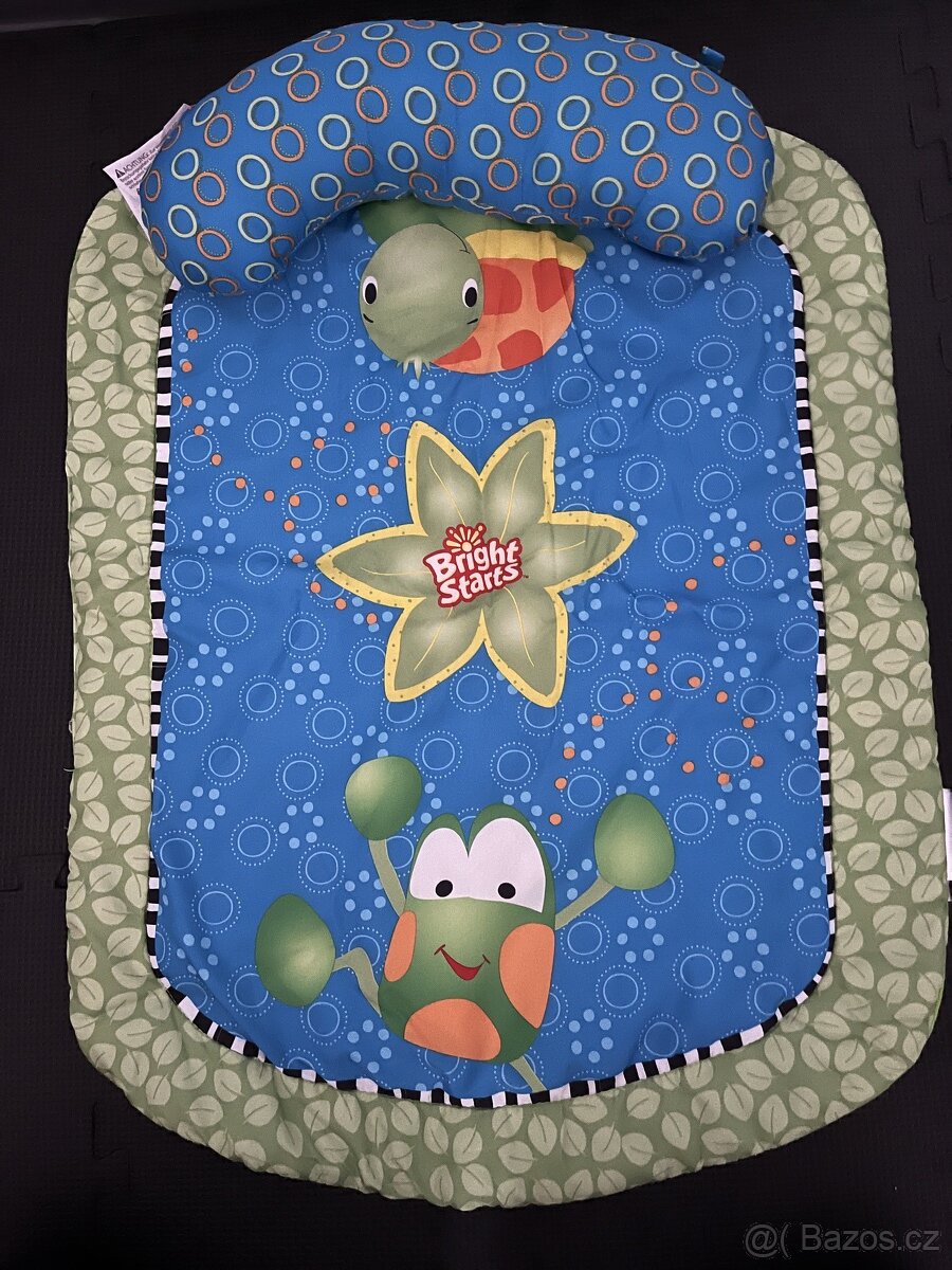 Hracibpodlozka pro miminko Bright Stars