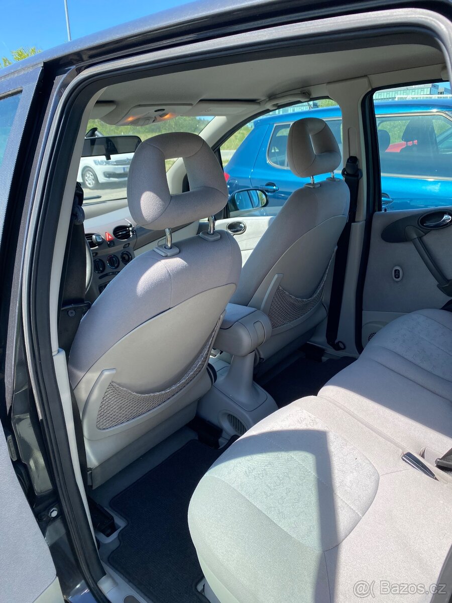 Mercedes-Benz A160