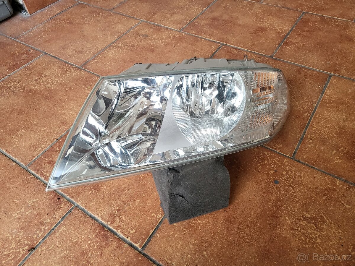 Levé přední světlo Škoda Octavia 2