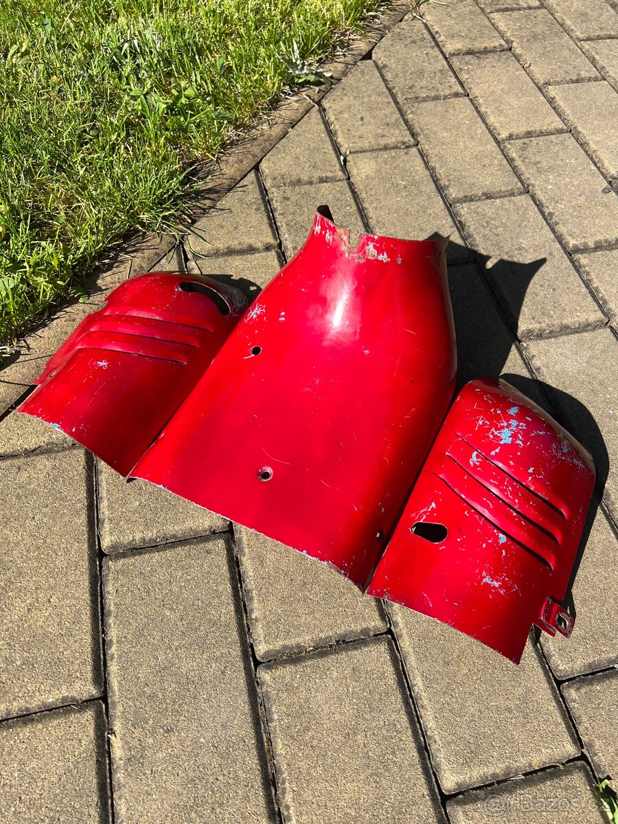 Prsíčka jawa 50 pařez 550,555