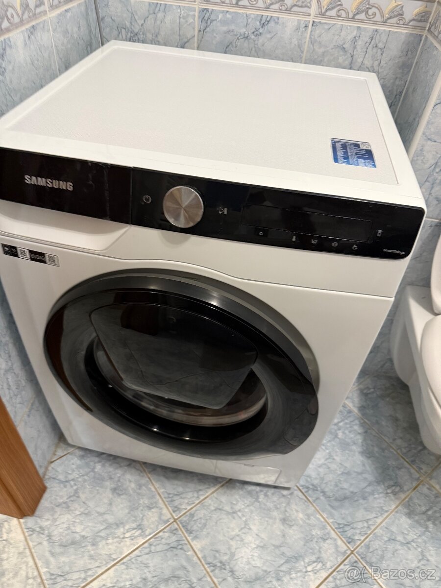 Automaticka pracka Samsung- skoro nepouzivana