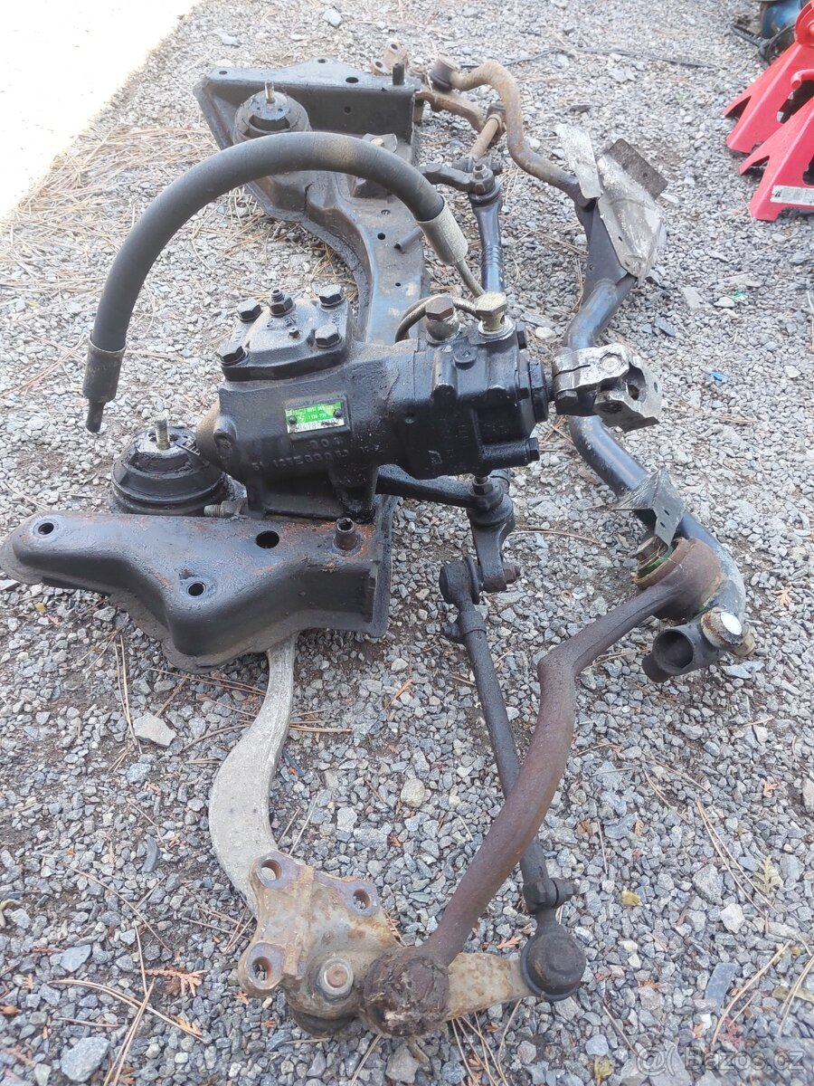 BMW e32 nápravy