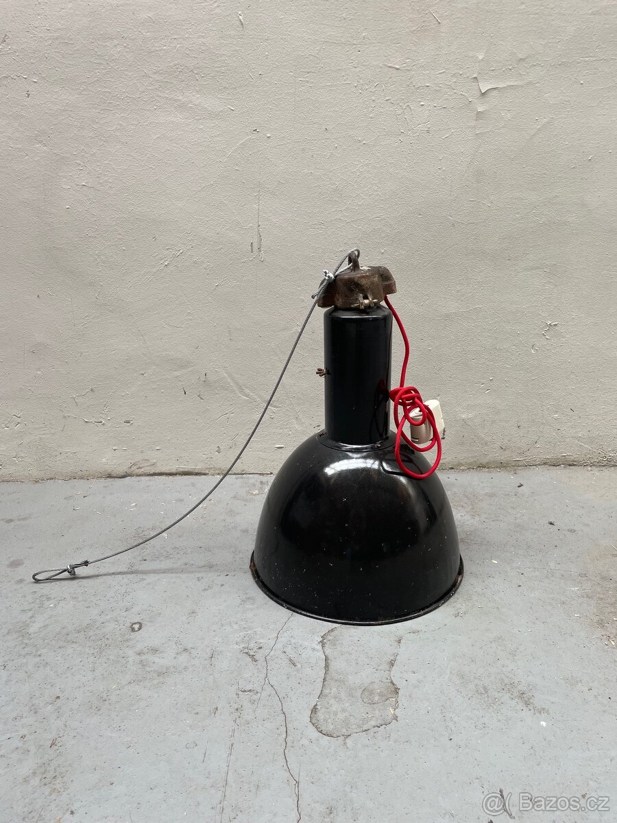 Industriální tovární lampa/světlo