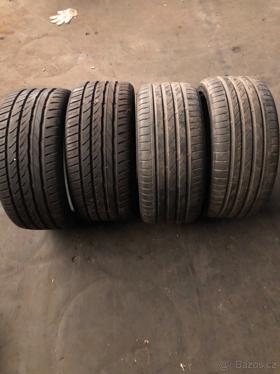 255/35/19 prodám sadu letnich pneu