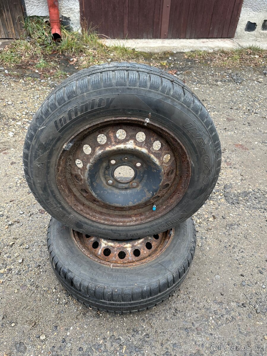 Zimní pneu infinity 185/65/15