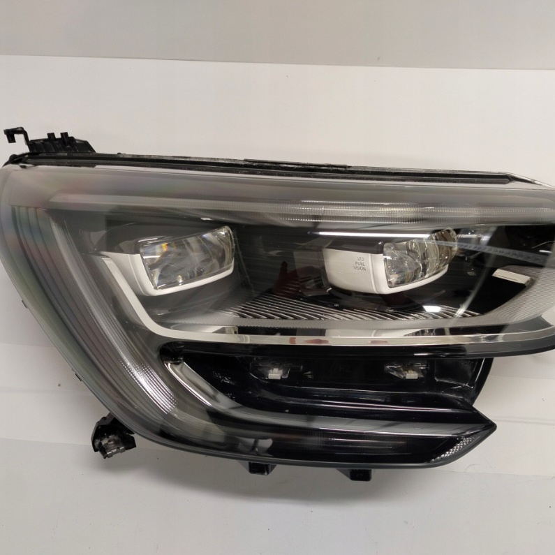 Renault Megane IV Full Led lampa prawa