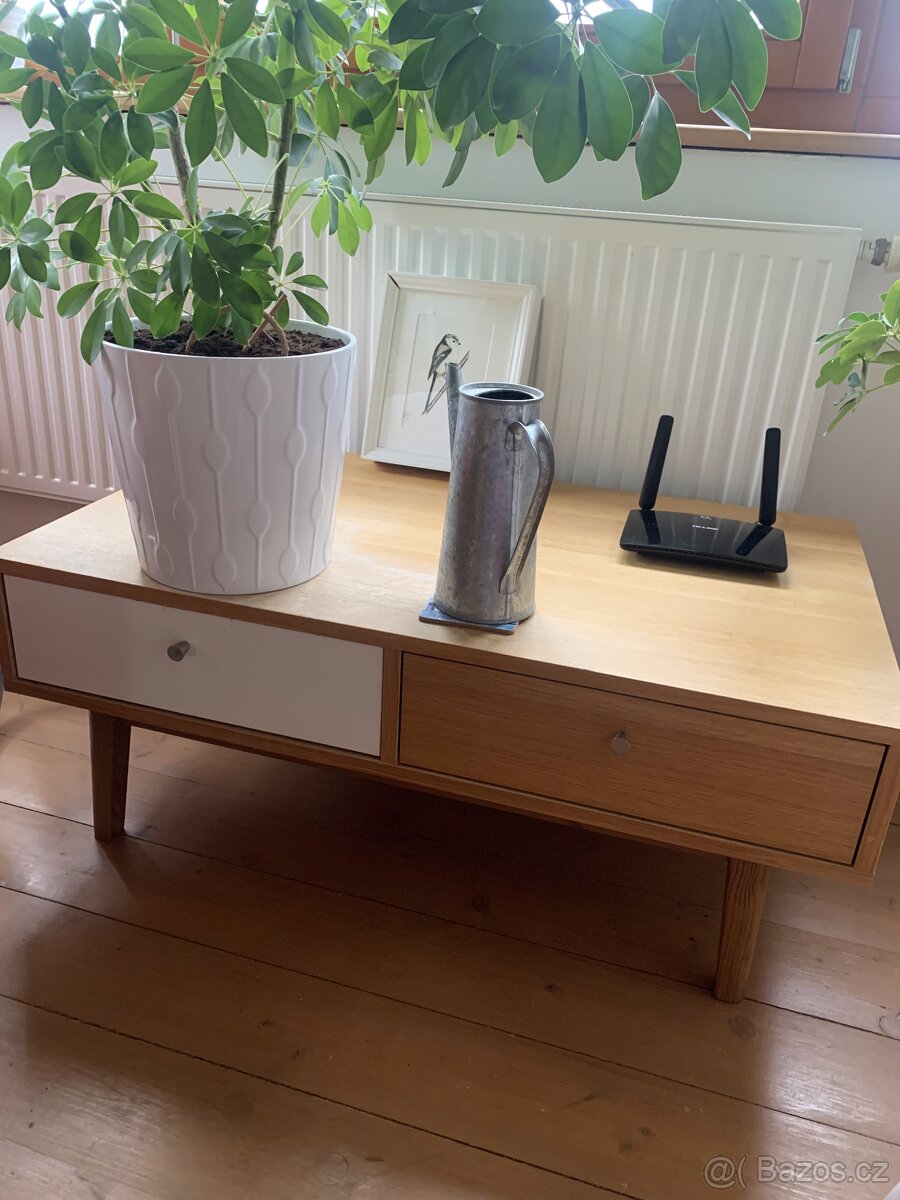 TV stolek a komoda