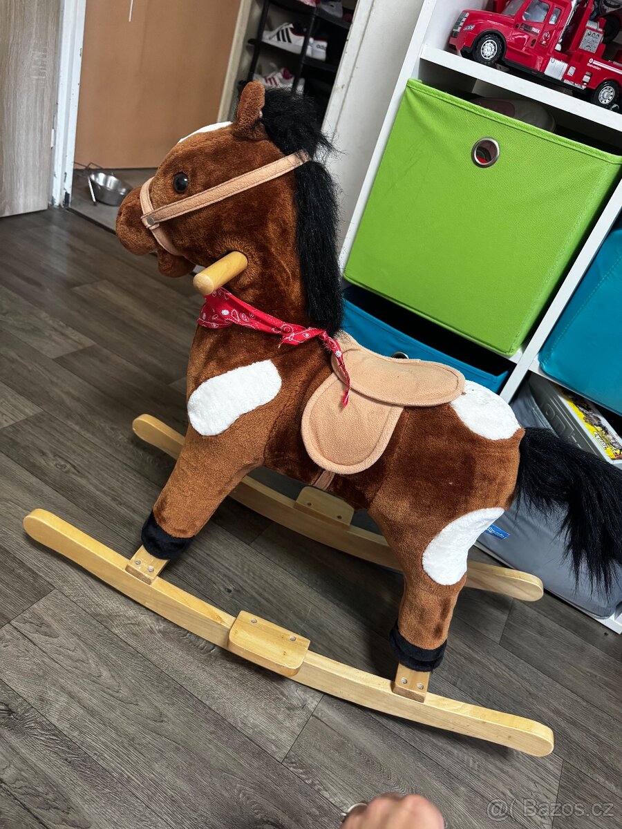 Houpací koník