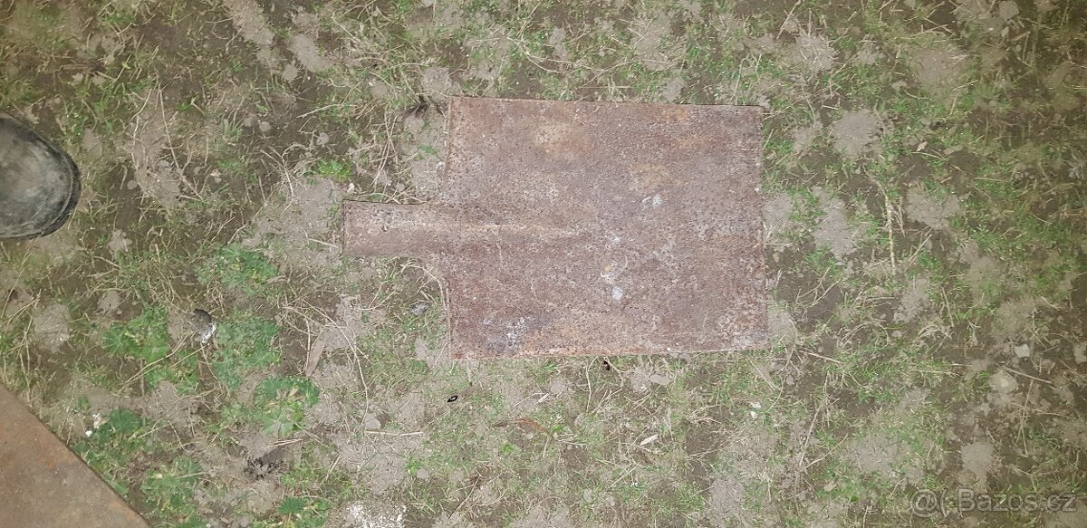 Vidle, krumpáče a jiné