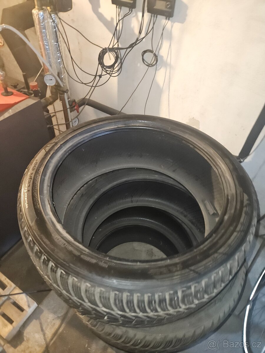 zimní pneu HANKOOK 255/40/20