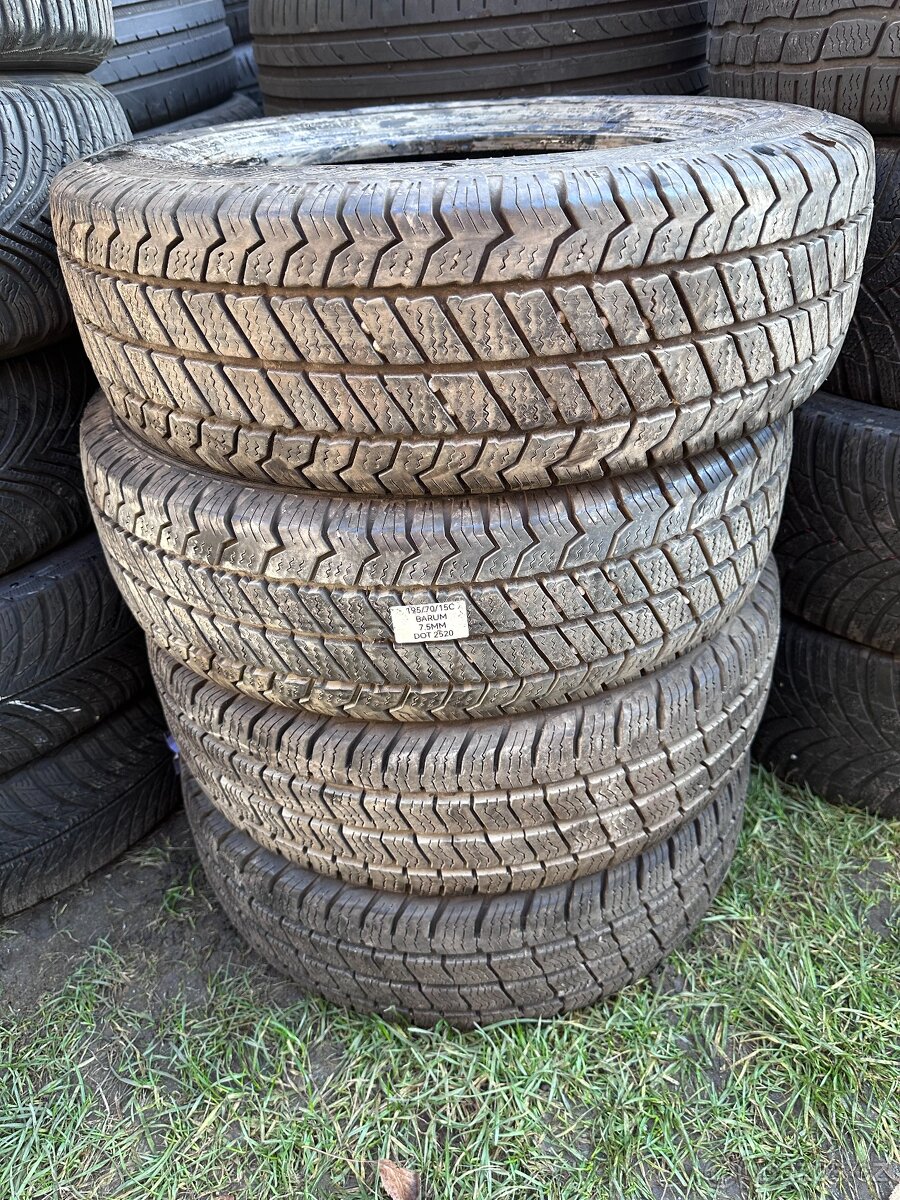 Zimní sada pneu 195/70 R15C - barum
