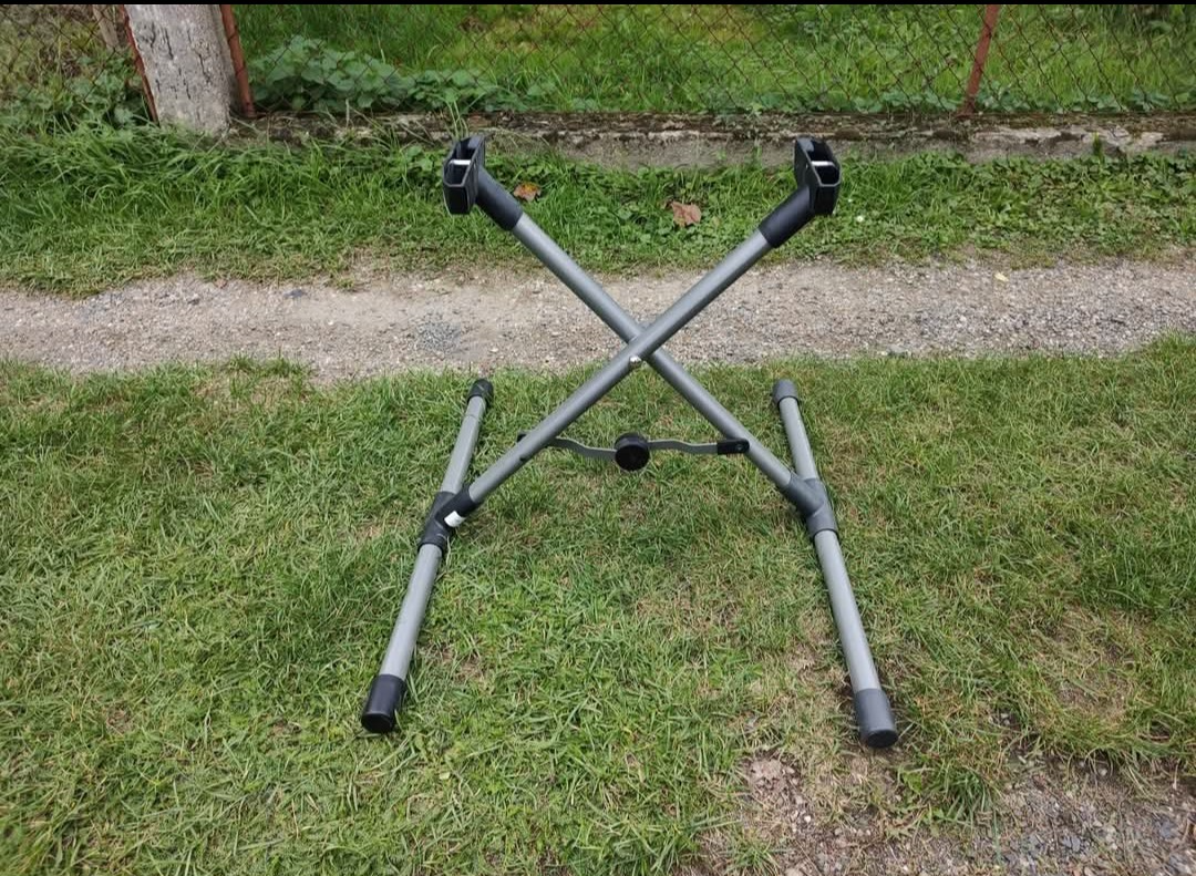 Stojan - podstavec pod korbičku a vajíčko + zdarma vajíčko C