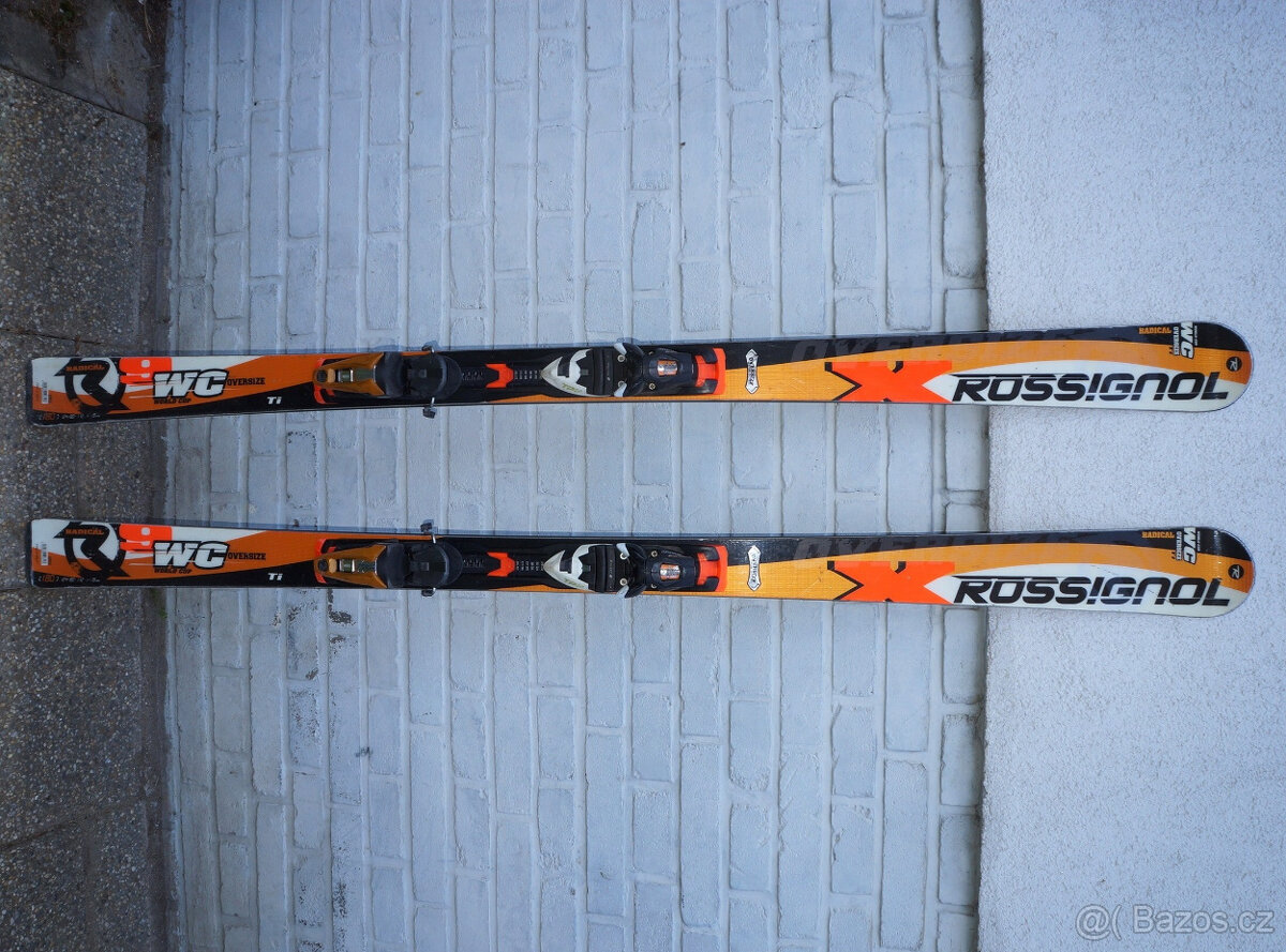 Carvingové lyže 180 cm obřačky Rossignol, bezvadný stav.