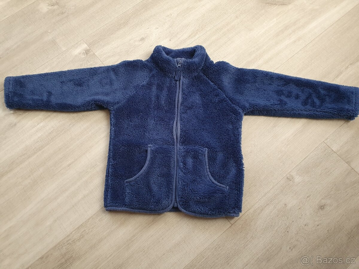 Chlupata mikina Ergee vel.92