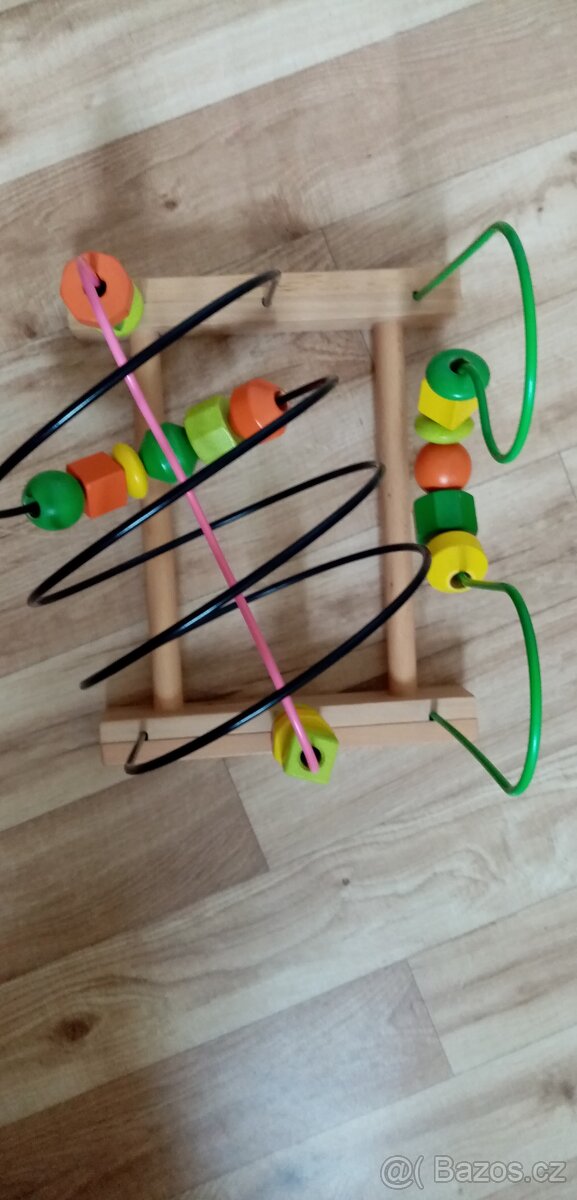 Dřevěná hračka IKEA