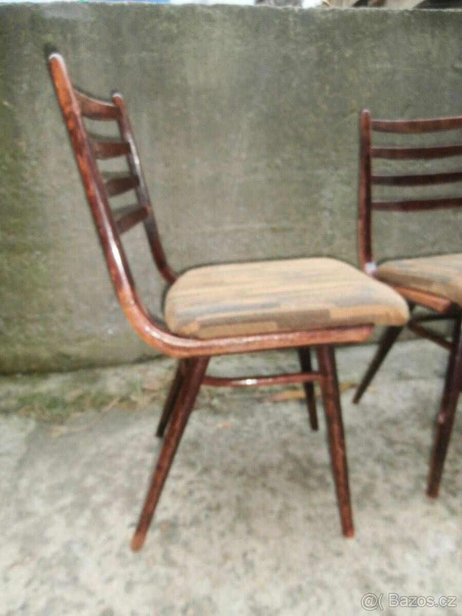 Židle 4 ks dřevěné ohýbané čalouněné RETRO za 200 kč