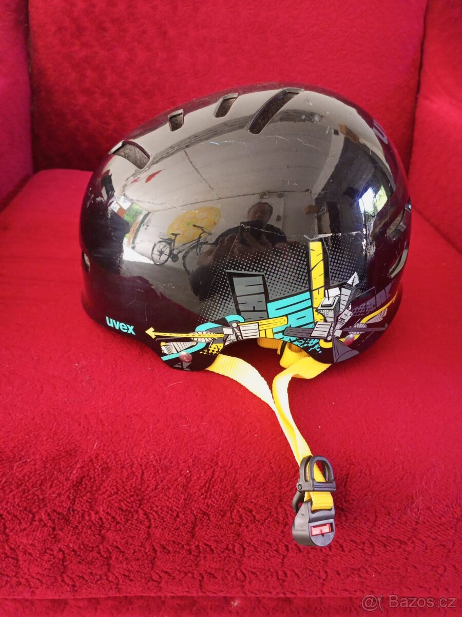 Helma Uvex XP 17 kid