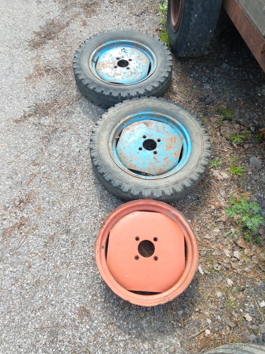 Přední kola Zetor 18"