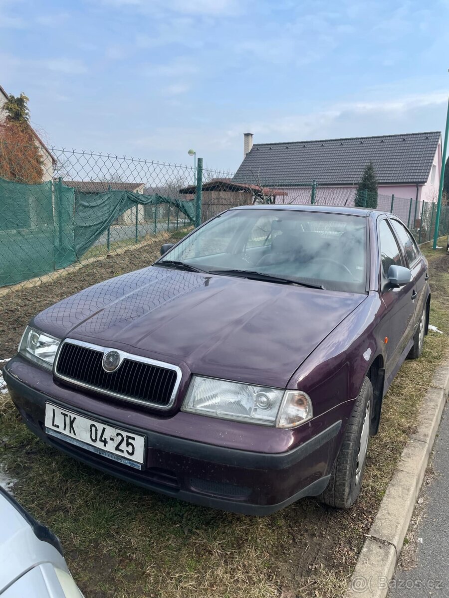 Škoda octavia 1