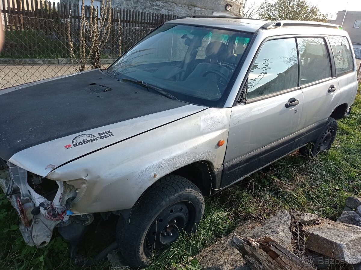 Subaru Forester SF - karoserie a dveře