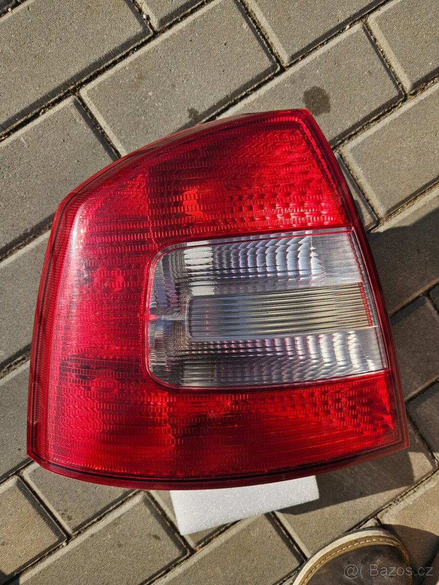 Zadní světlo Škoda Octavia 2 facelift, levé