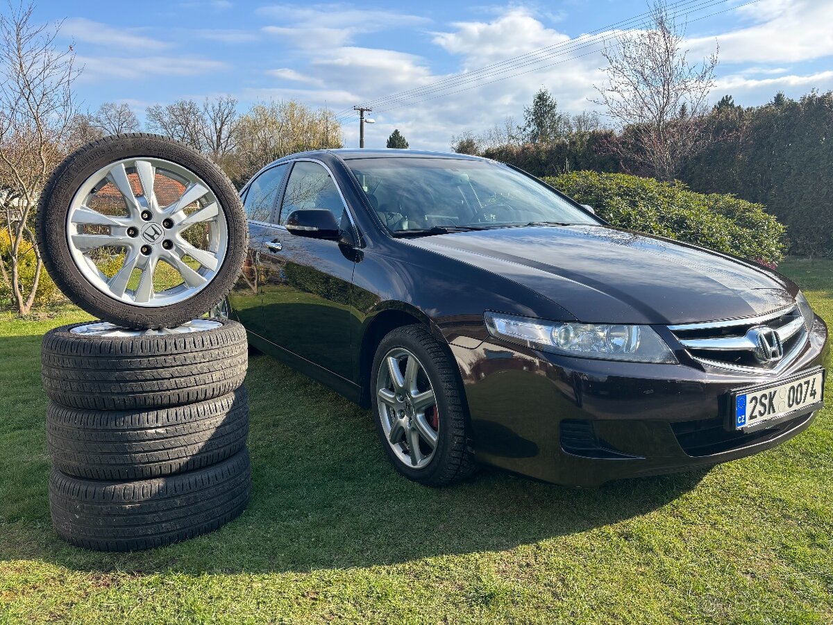 Honda Accord 2.0i V-tec
