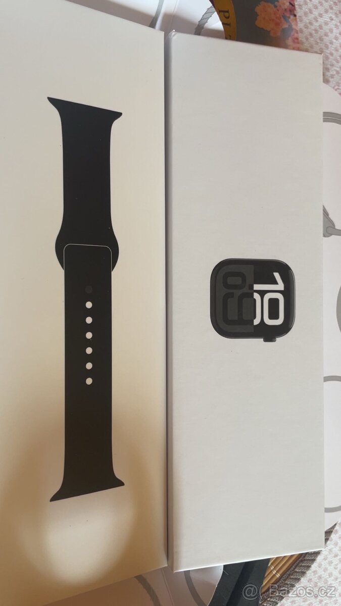 Apple Watch Series 10 (46mm) – Černé a Bílé - TOP STAV