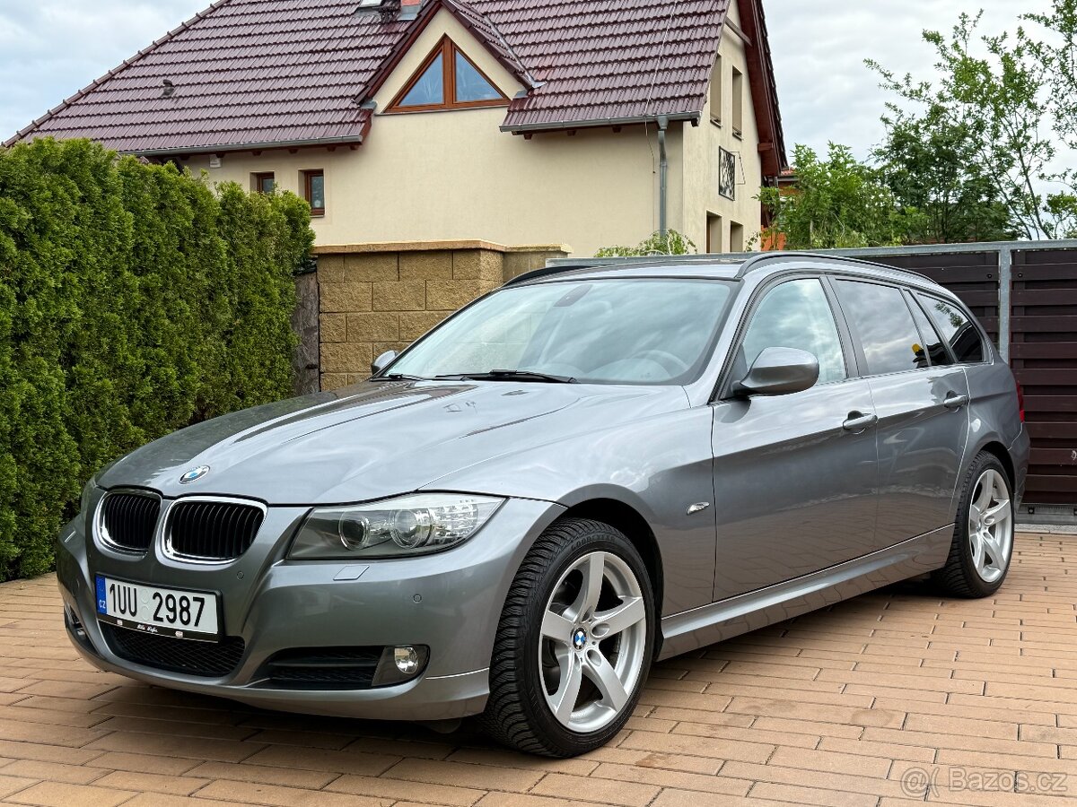 BMW 320i AUTOMAT - NAVI XENON / 04/2012 - 160.801km / KRÁSNÝ