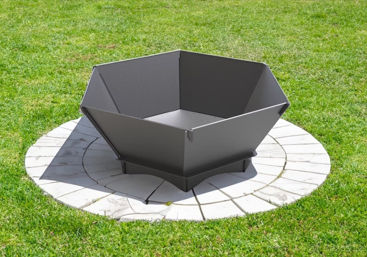 Skládací zahradní ohniště HexagonFire Pit V2