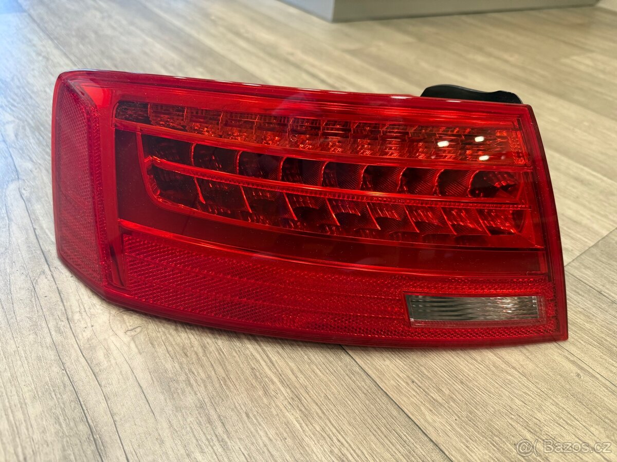 Levé zadní světlo Audi A5 8T0 945 095 F 2015