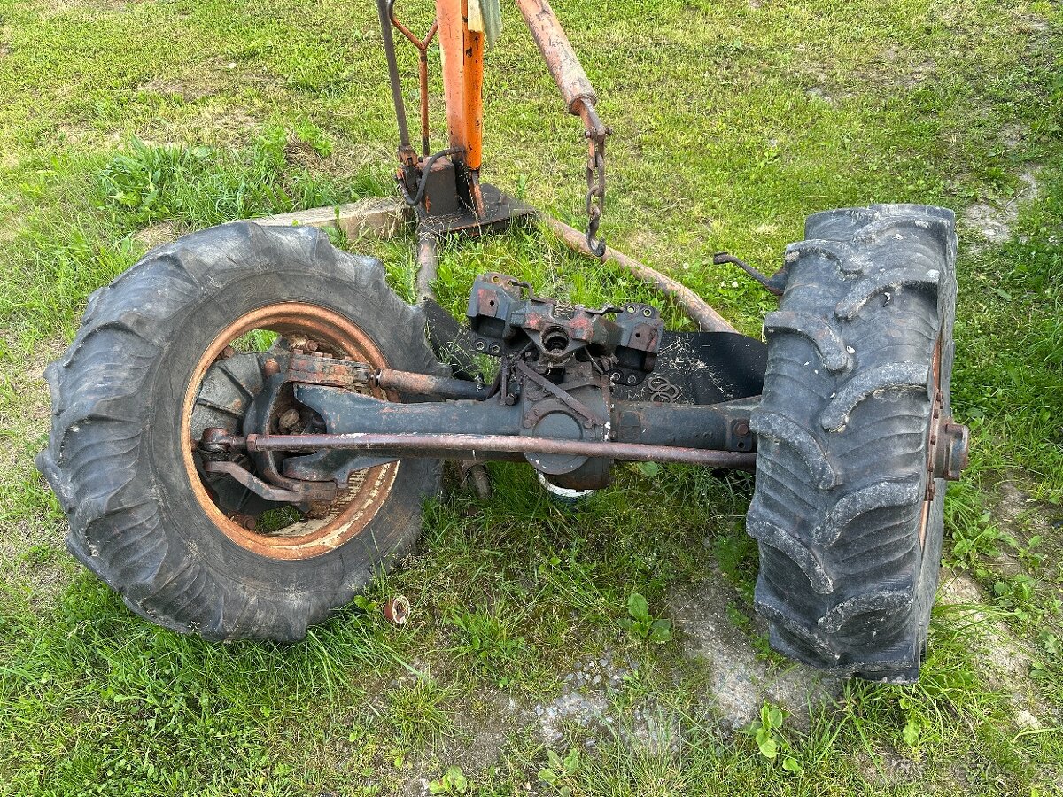 Prodám přední hnanou nápravu zetor 7245 na opravu