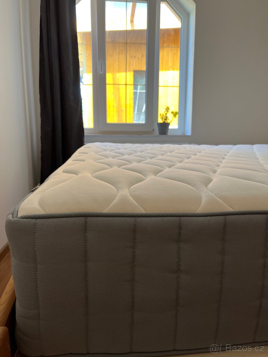Matrace IKEA
