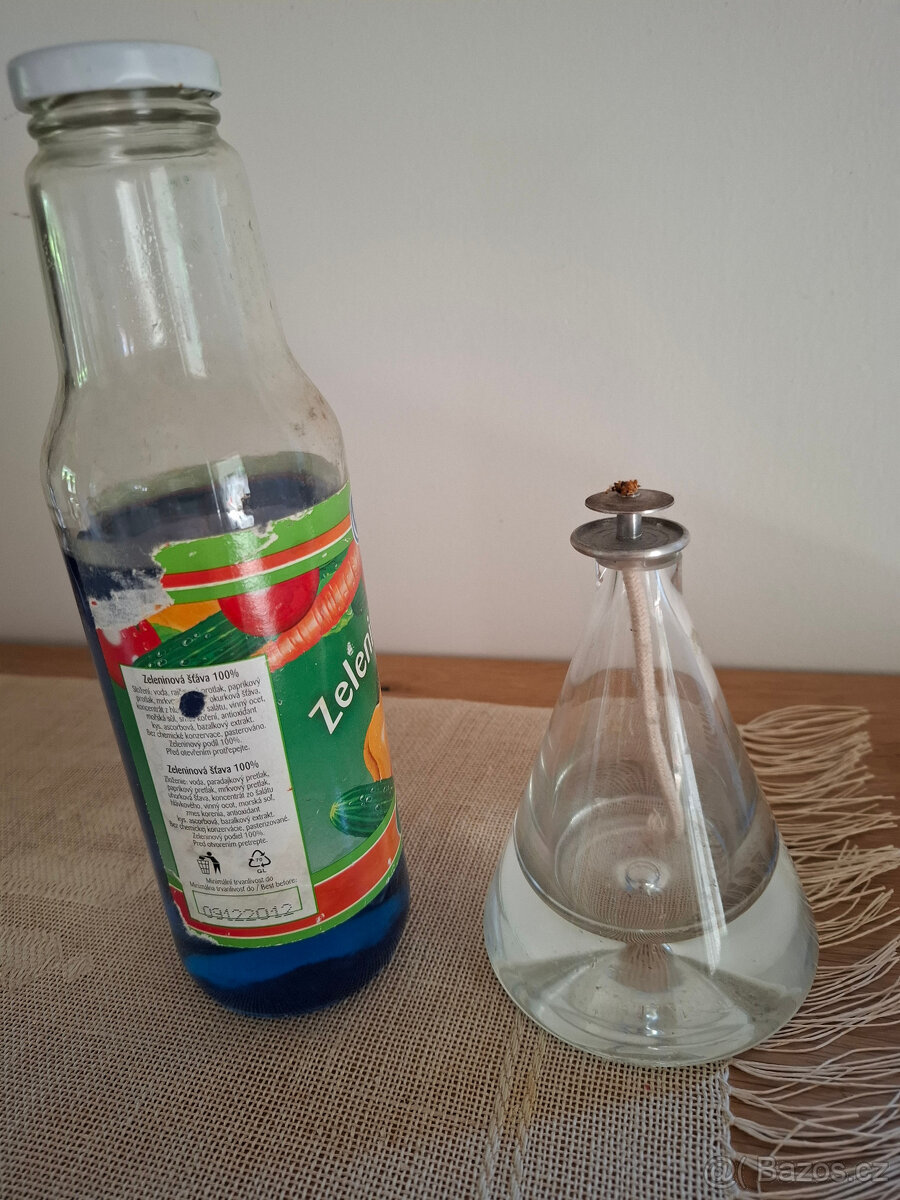 Olejová lampa i s olejem