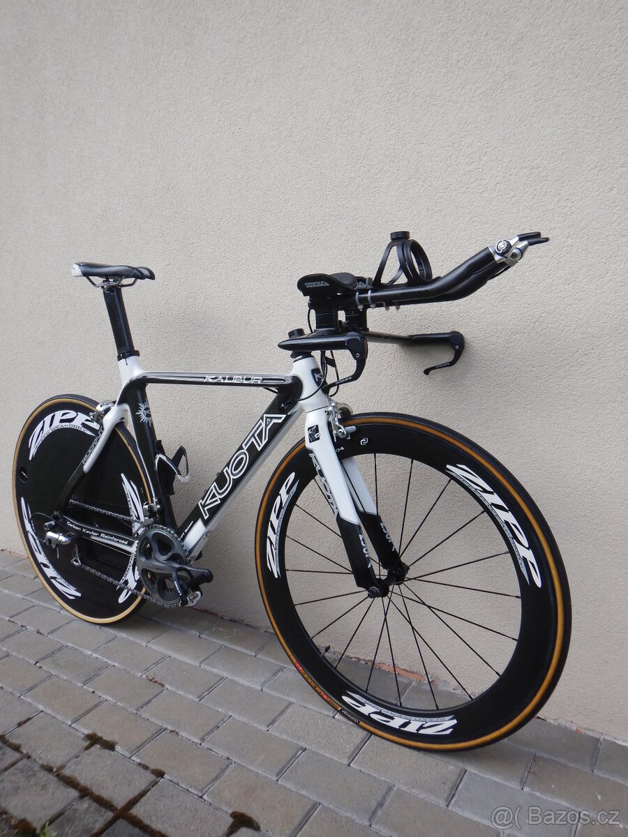 bicykel KUOTA, triatlonový speciál, komplet karbon, 8,2 kg
