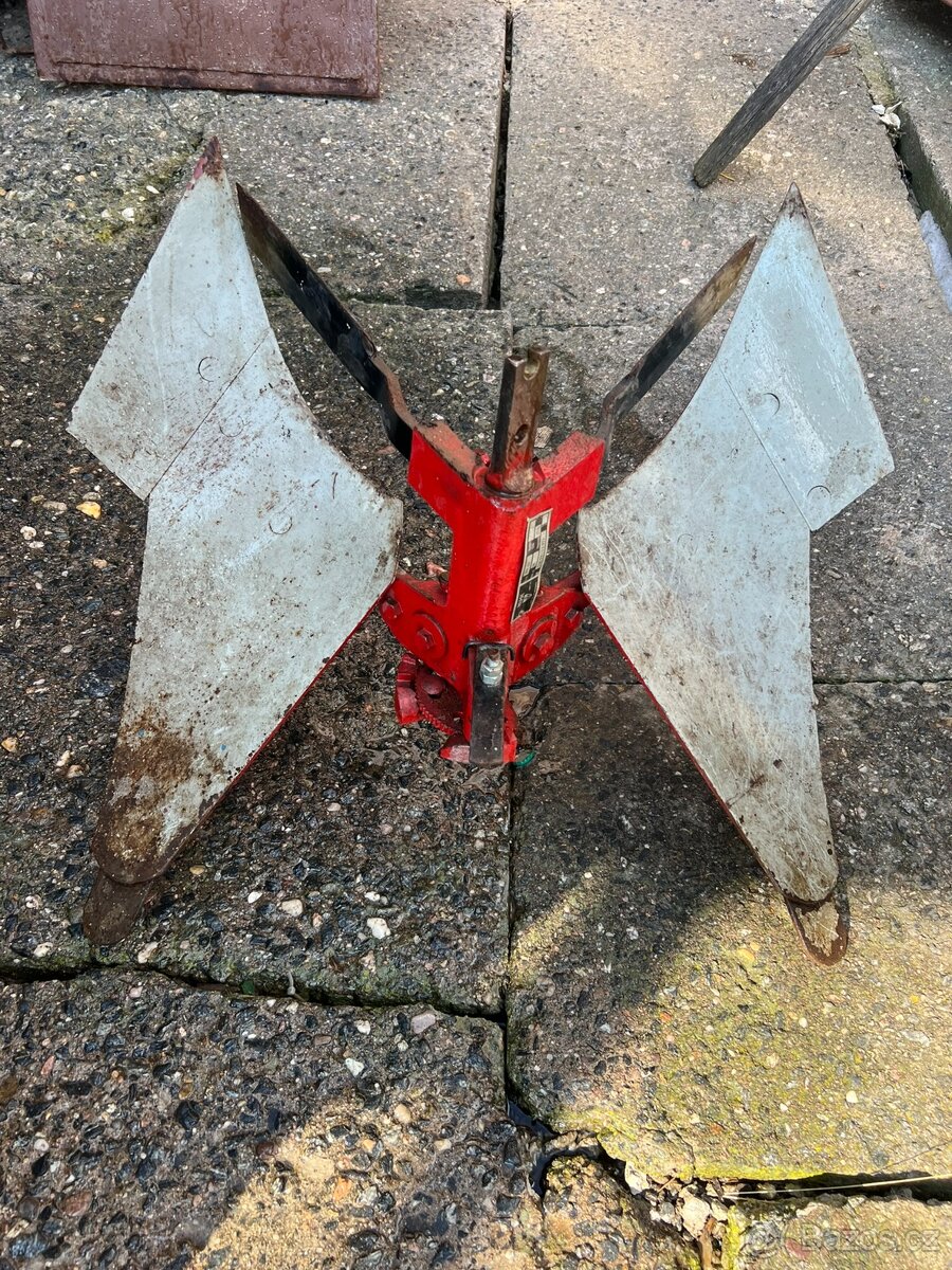 Pluh MEPOL APH 352, VARI systém
