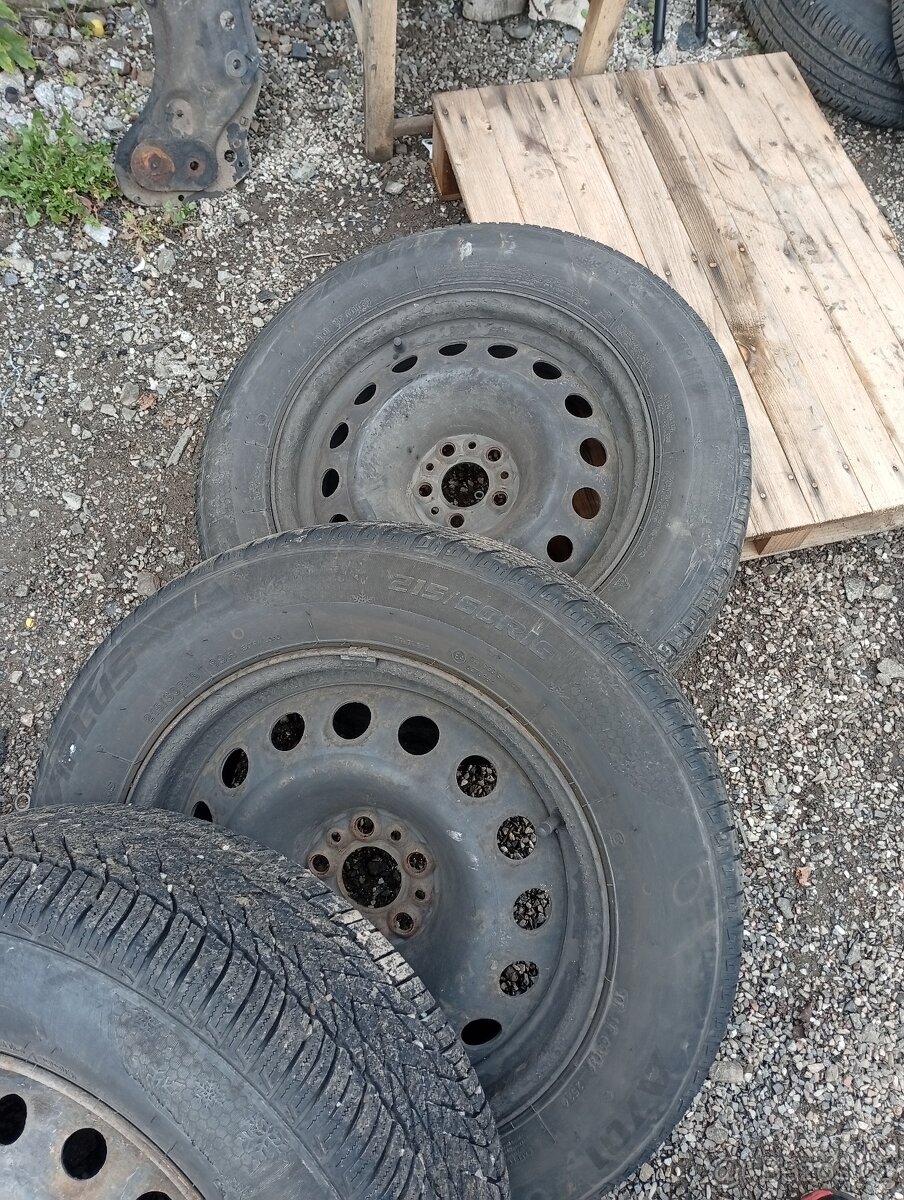 PEUGEOT 807, CITROEN C8 ORIG. KOLA S PNEU 215/60R16 99H