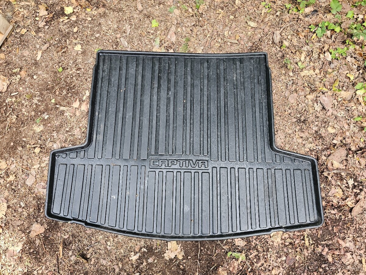 2x vana (plato) do kufru – Chevrolet Captiva
