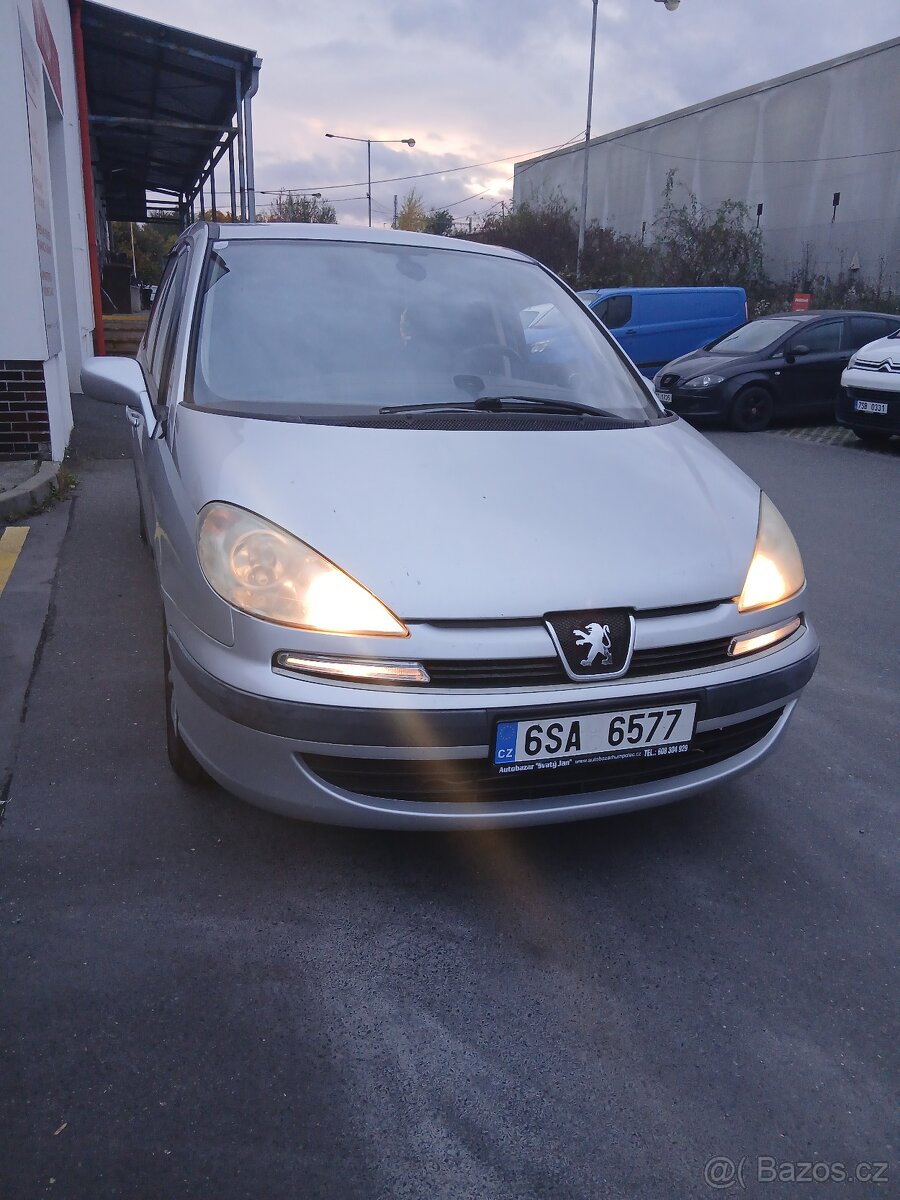 Peugeot 807