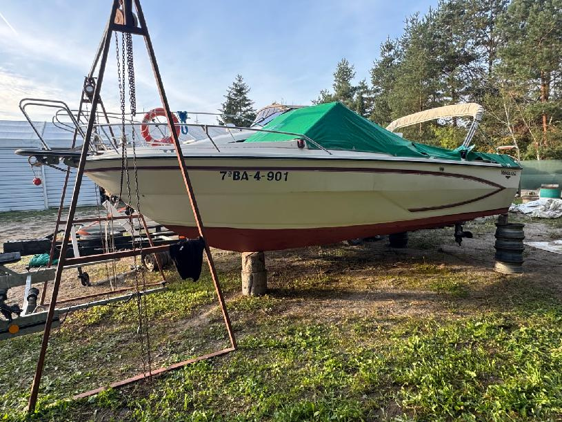 Prodám motorový člun Glastron V-214