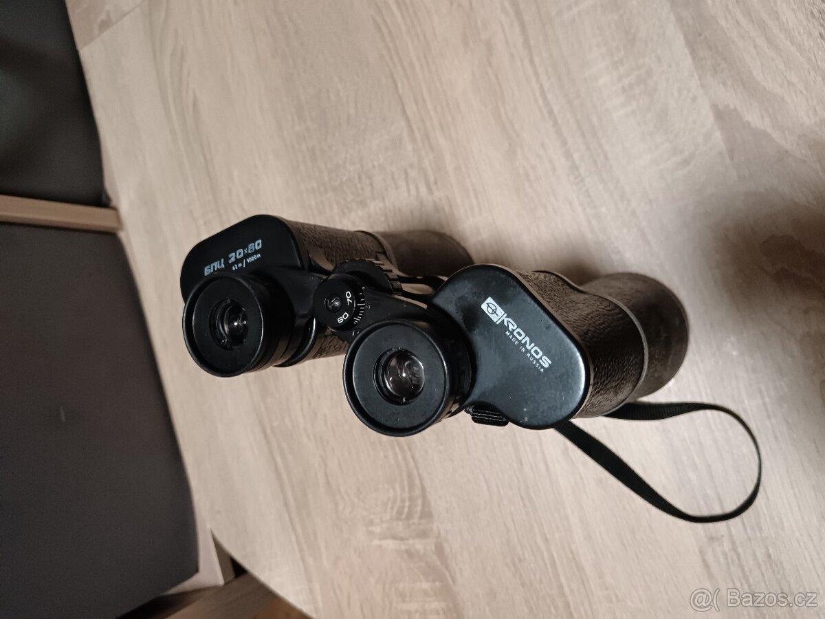 Dalekohled 20x60 top stav