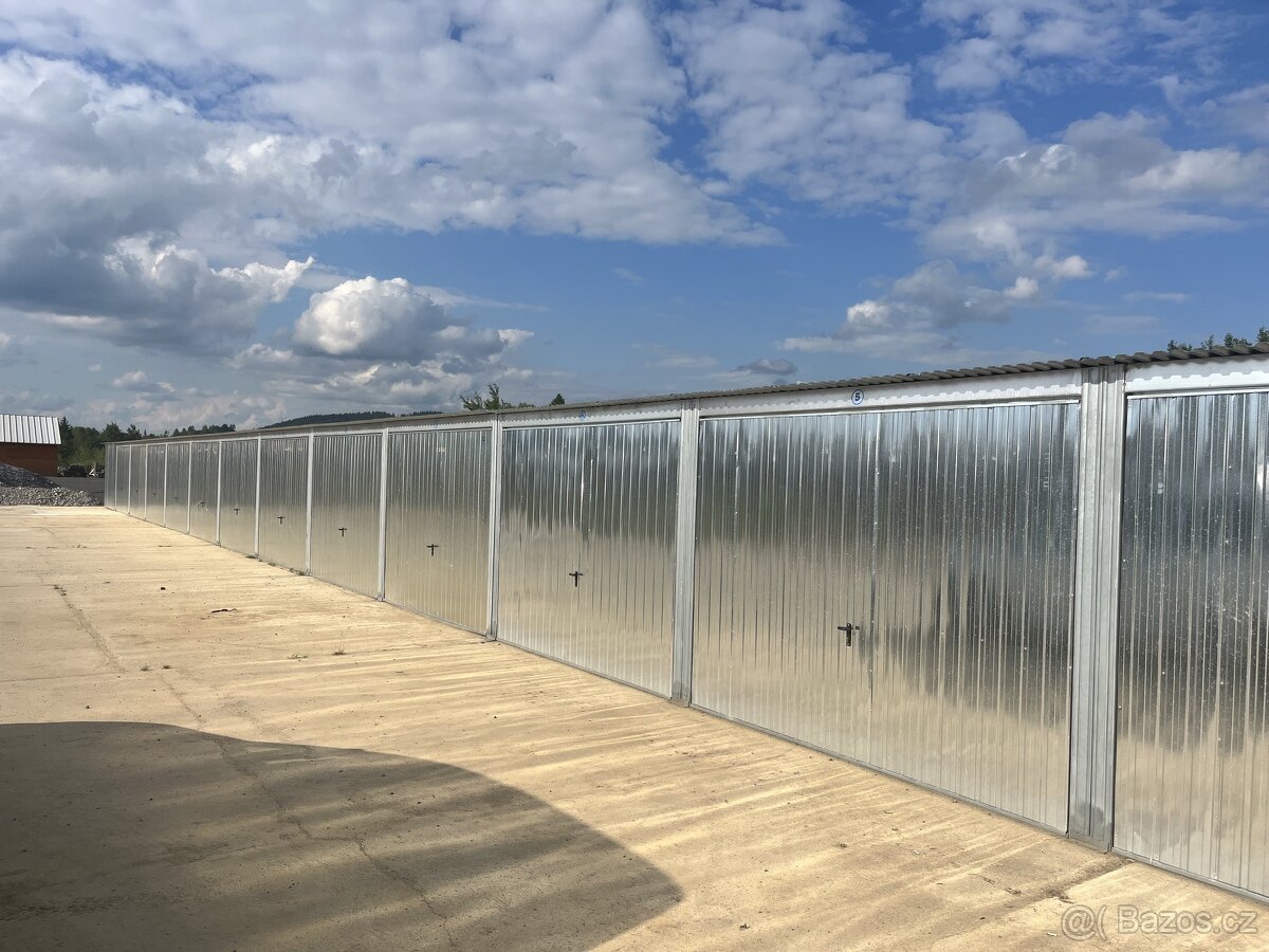 Pronájem garáže Volary