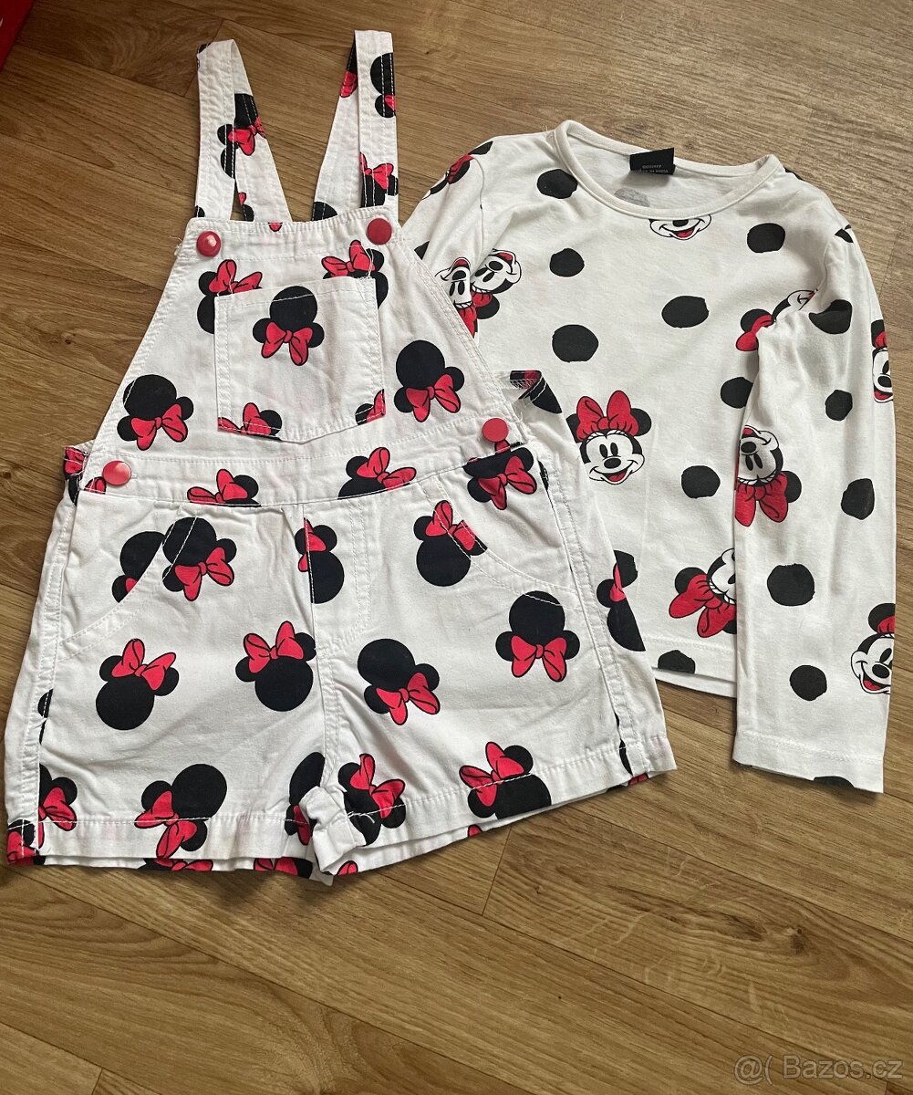 Kraťasy a tričko